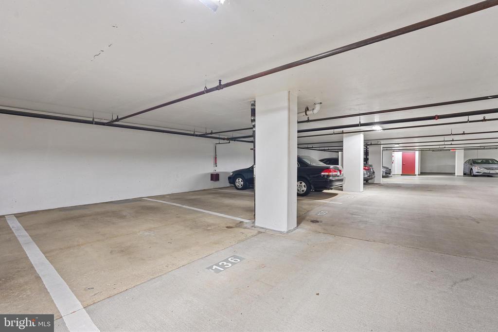2400 CLARENDON BLVD #1015