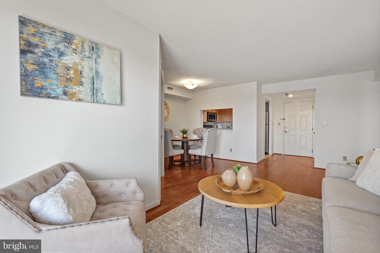 2400 CLARENDON BLVD #1015