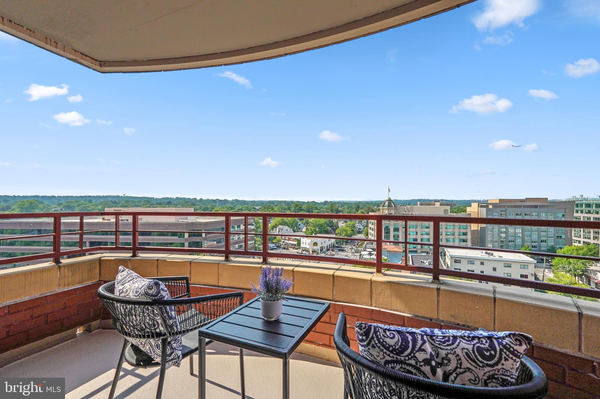 2400 CLARENDON BLVD #1015