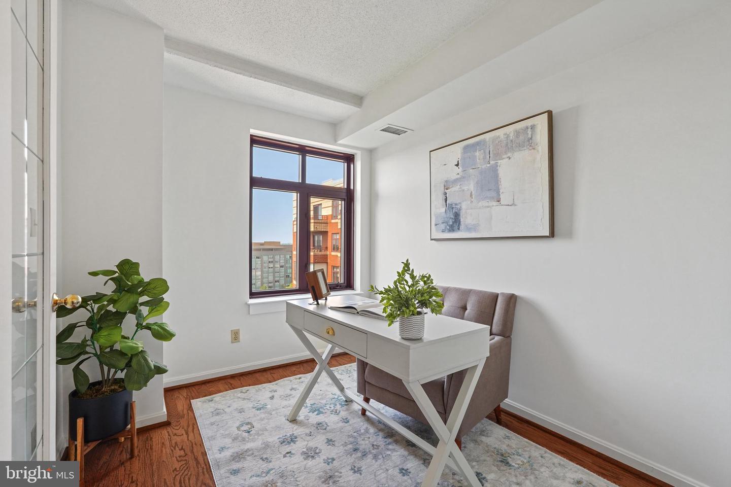 2400 CLARENDON BLVD #1015
