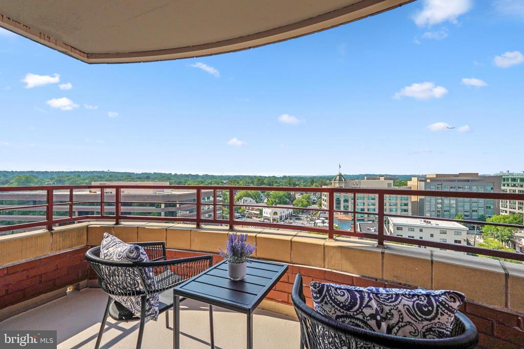 2400 CLARENDON BLVD #1015