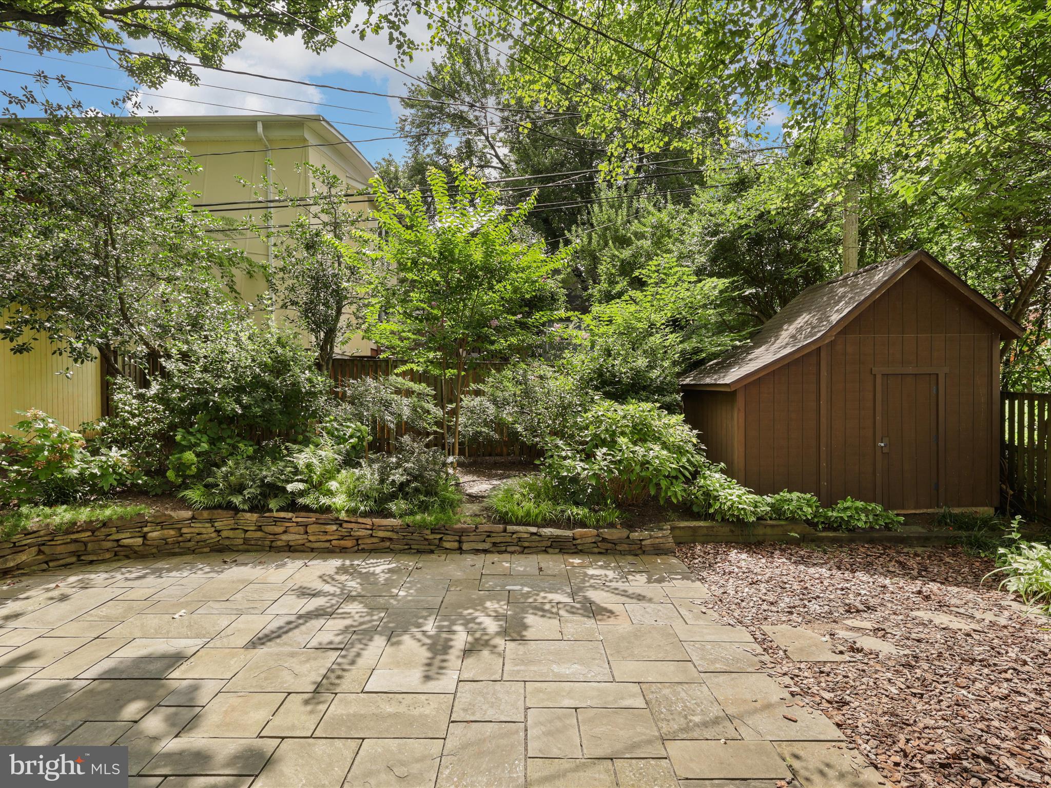 1453 N LONGFELLOW STREET