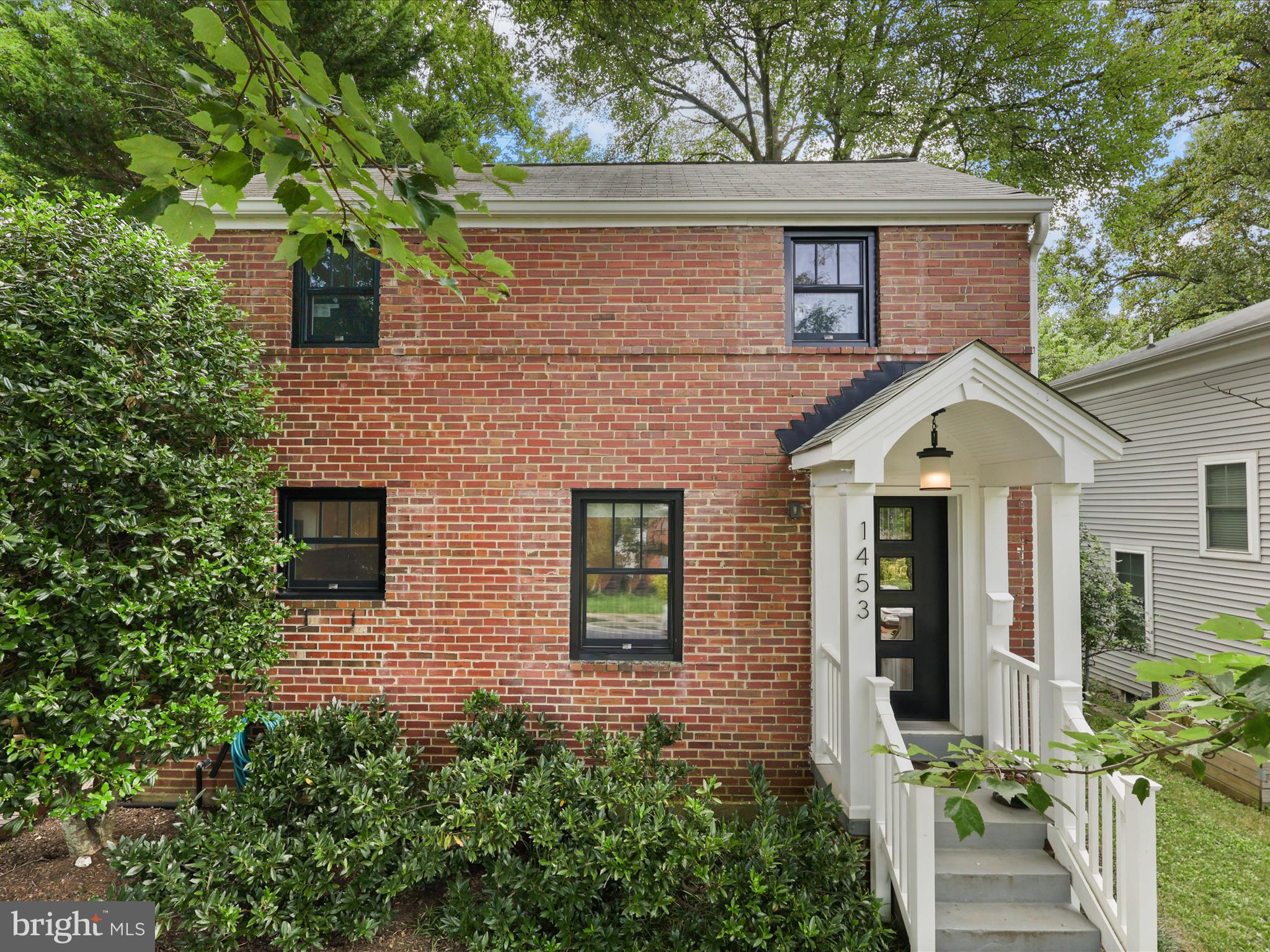 1453 N LONGFELLOW STREET