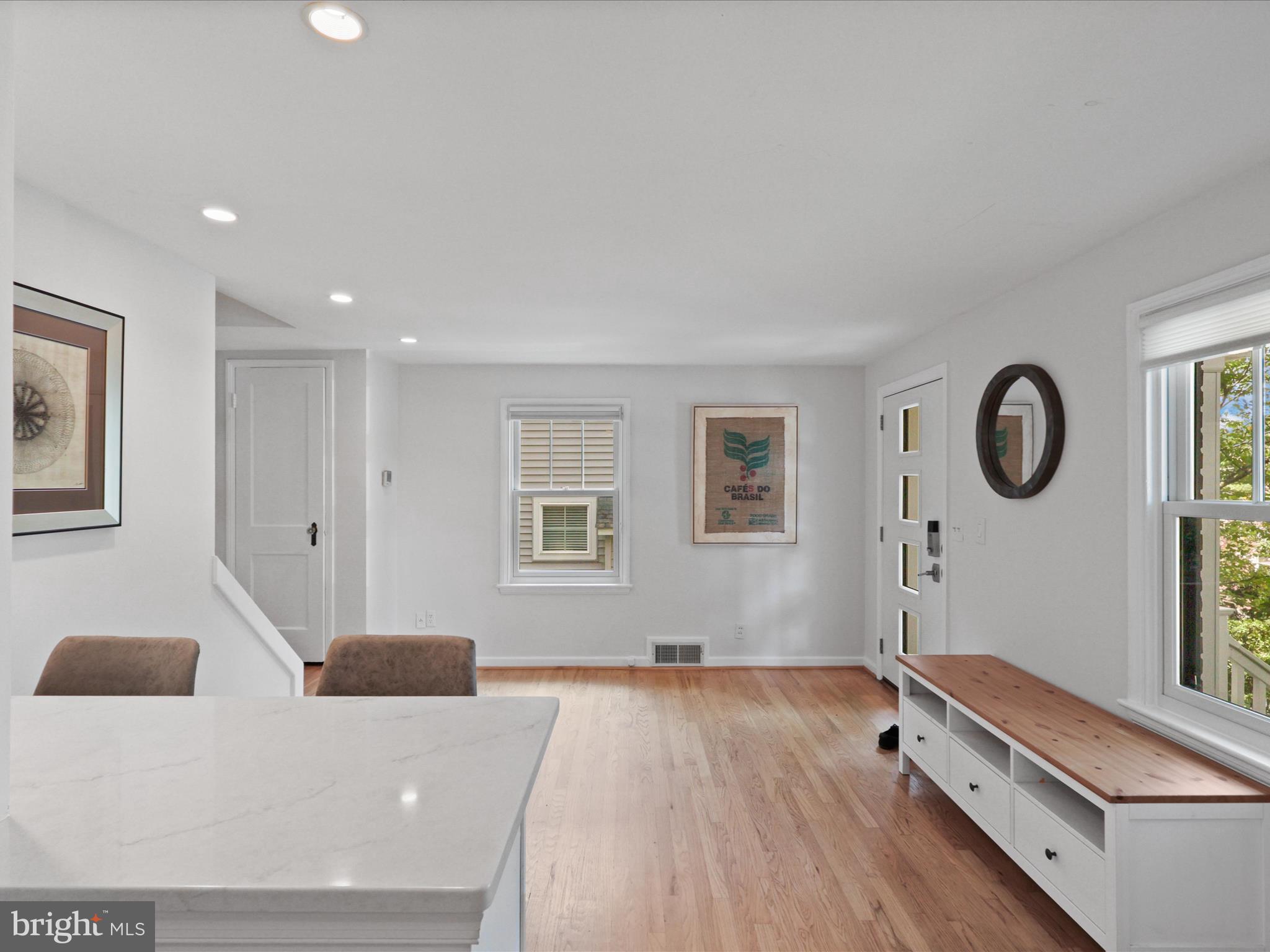 1453 N LONGFELLOW STREET