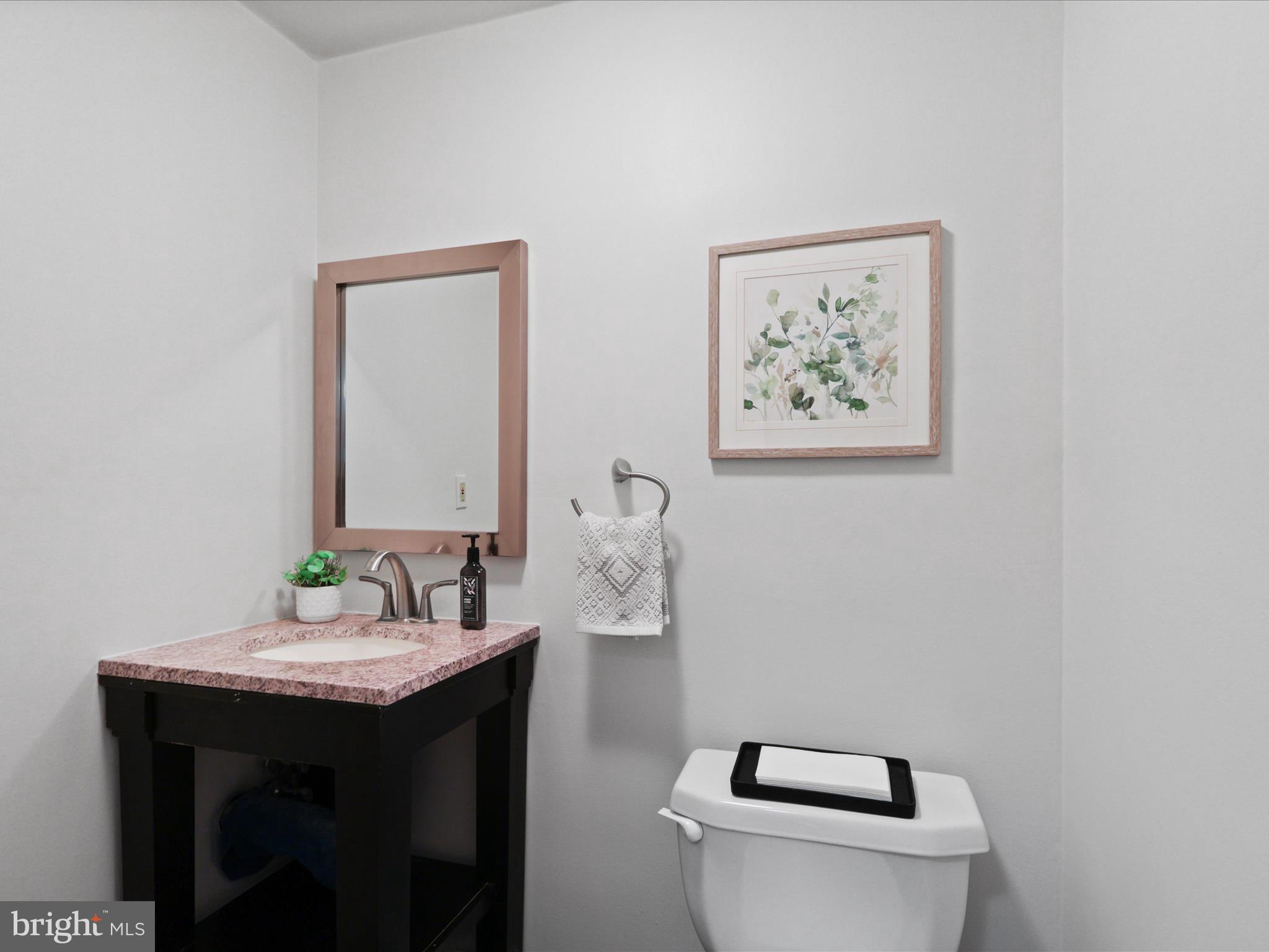 1453 N LONGFELLOW STREET