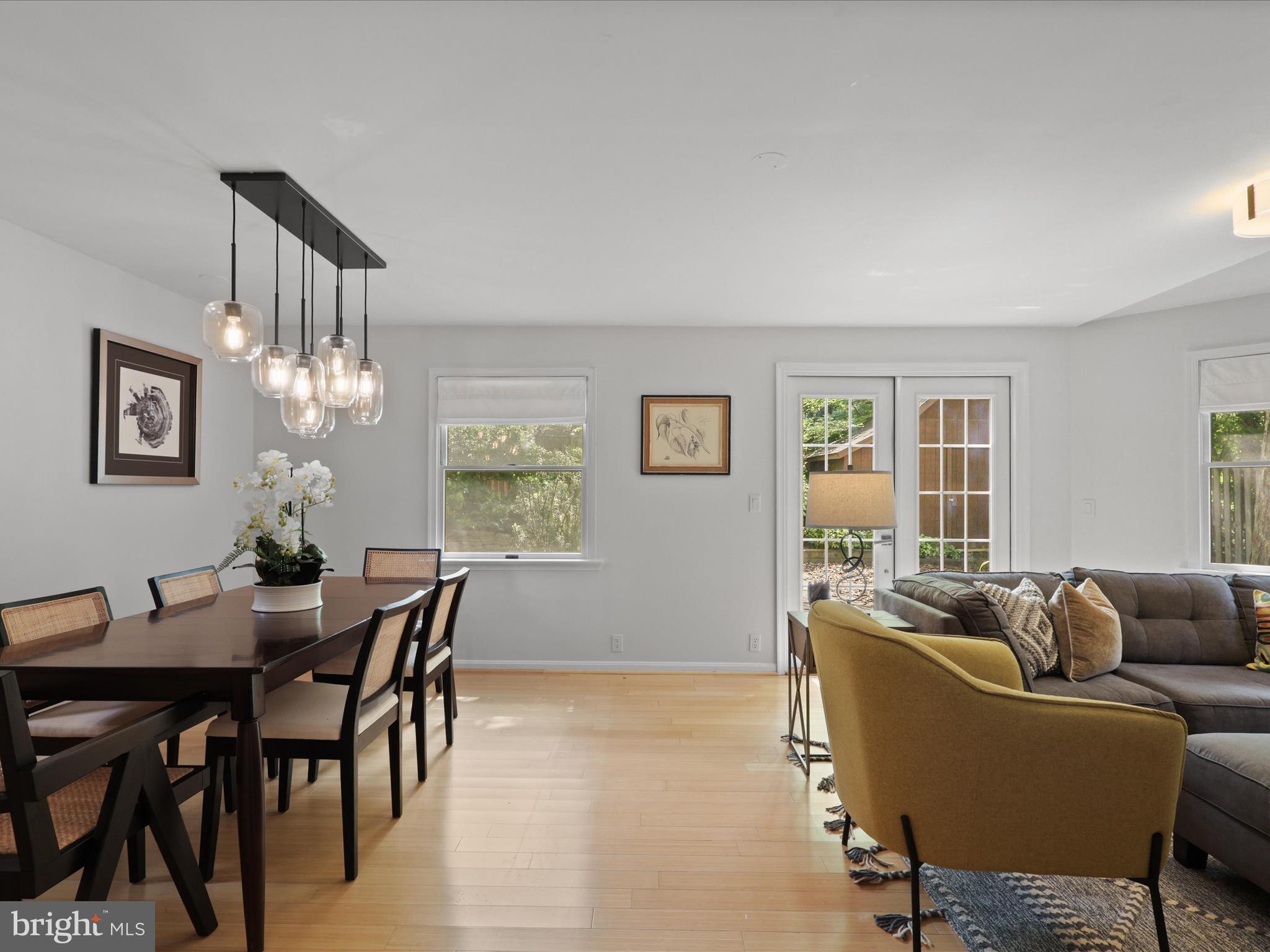 1453 N LONGFELLOW STREET