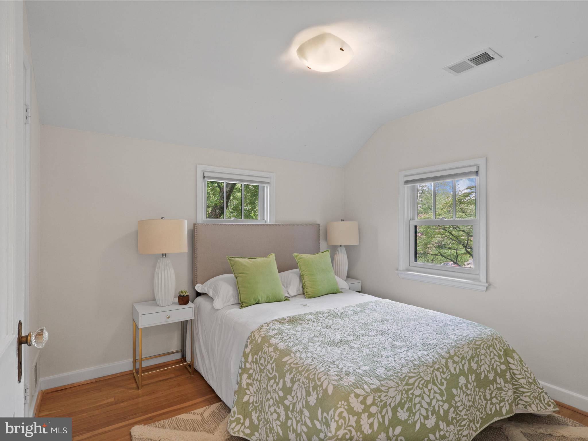 1453 N LONGFELLOW STREET