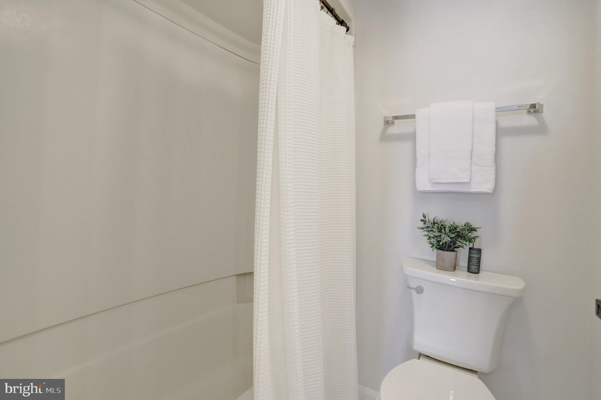 900 N Stafford St #1815