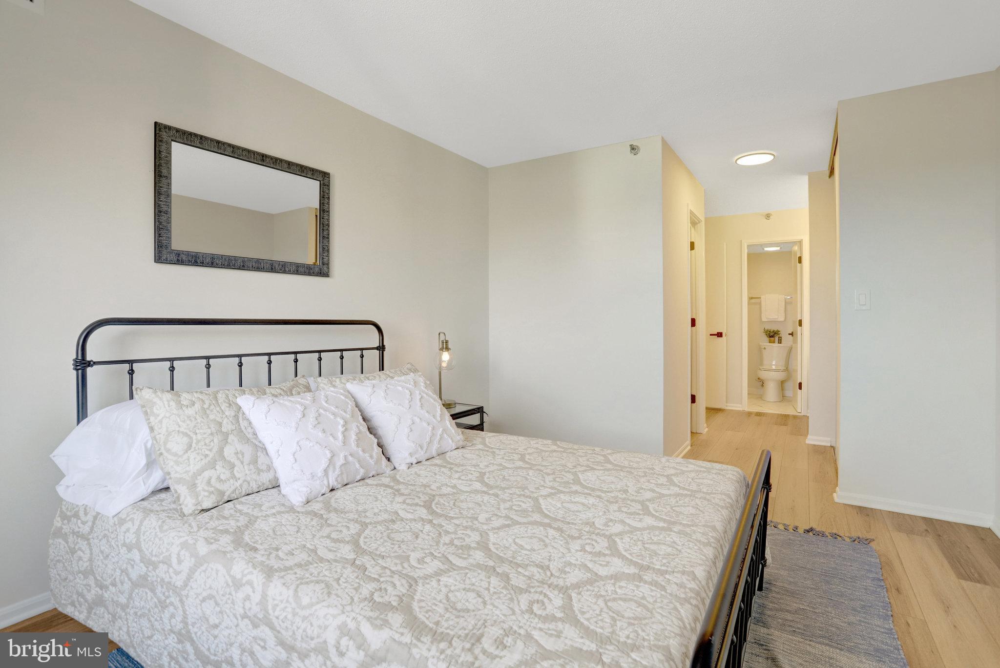 900 N Stafford St #1815