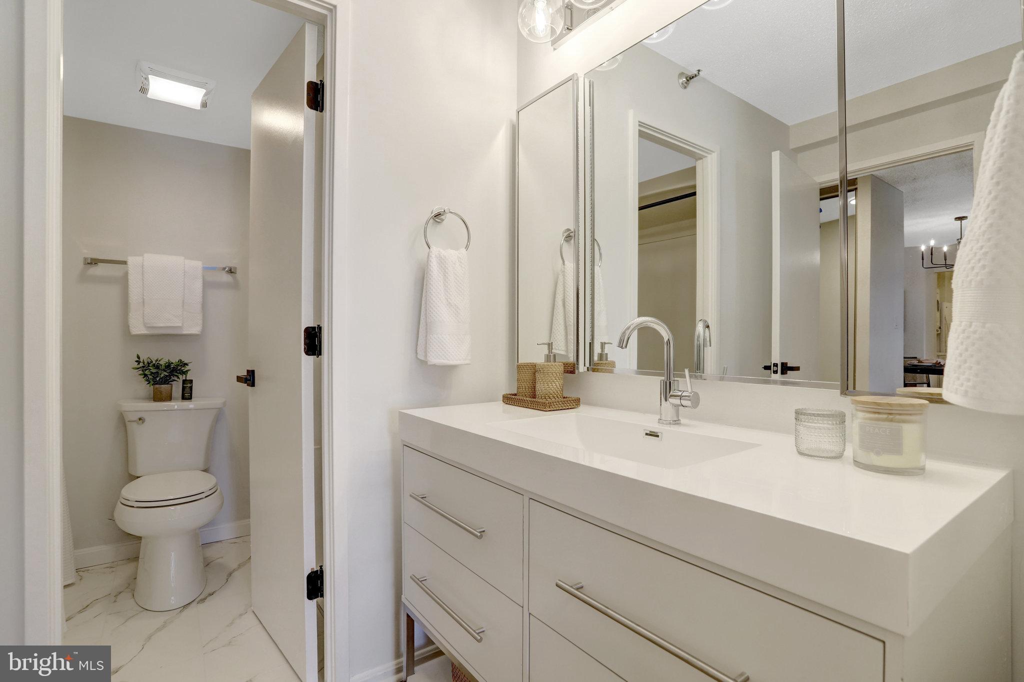 900 N Stafford St #1815