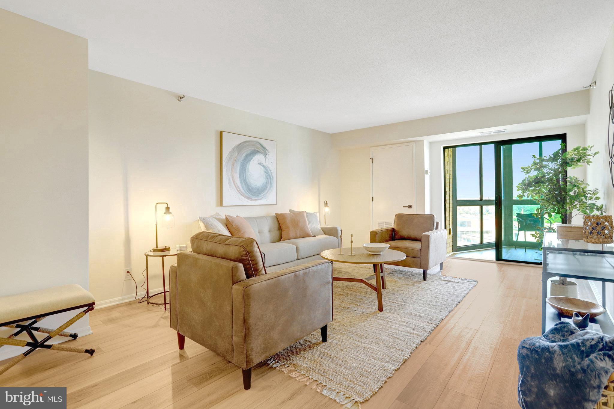 900 N Stafford St #1815