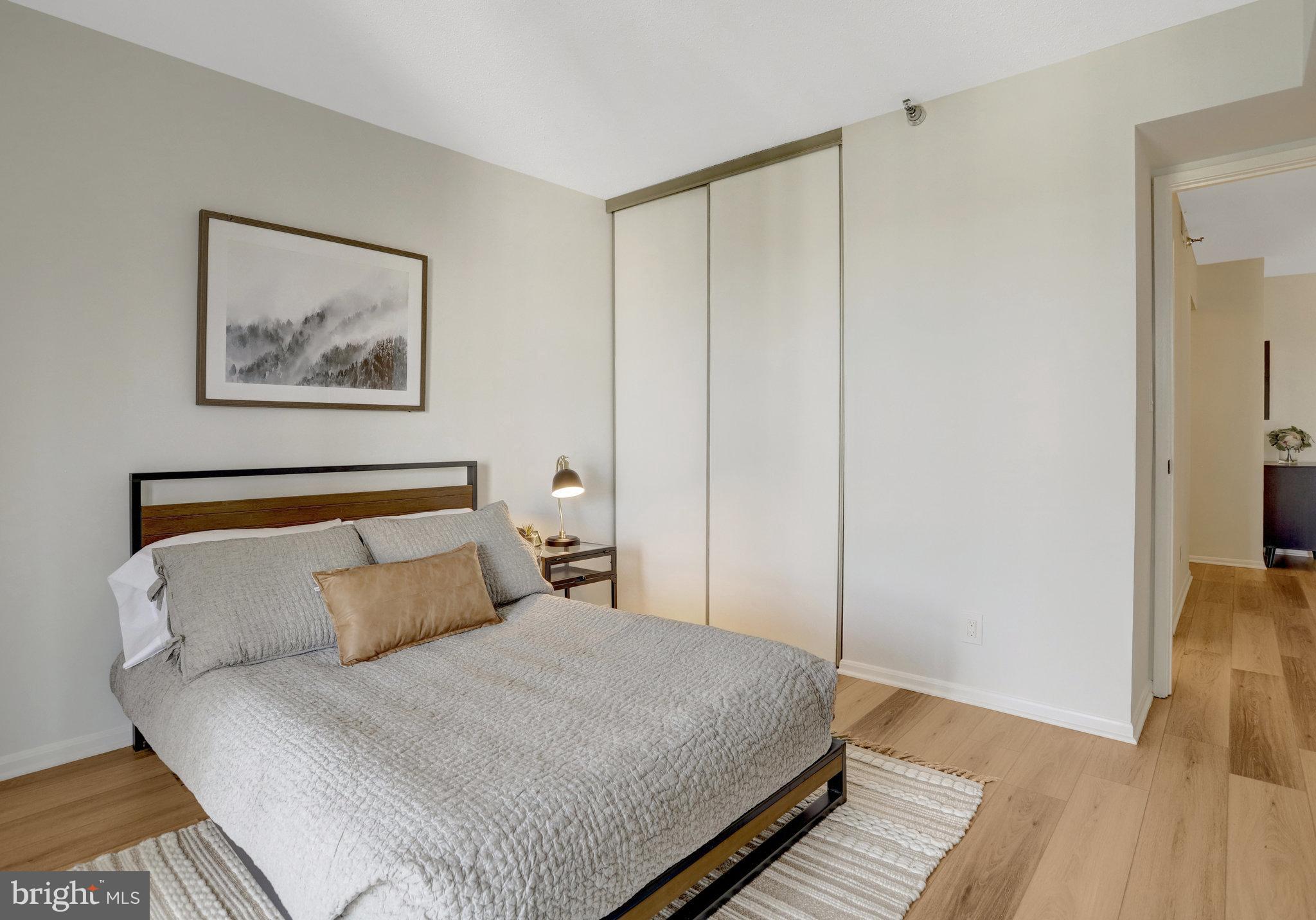 900 N Stafford St #1815