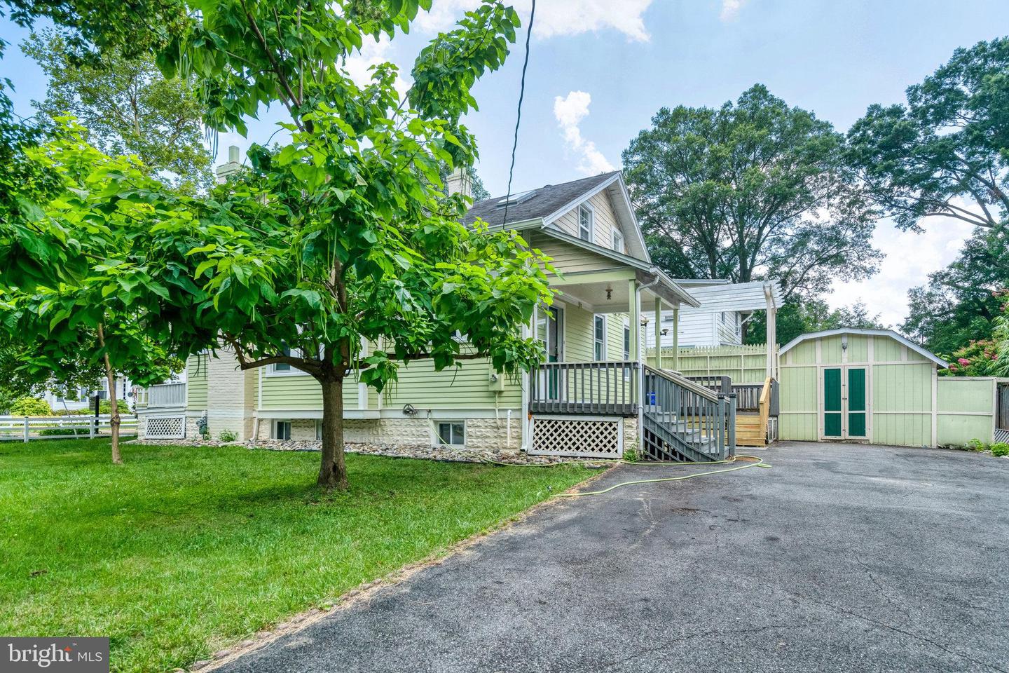 3201 N Pershing Dr