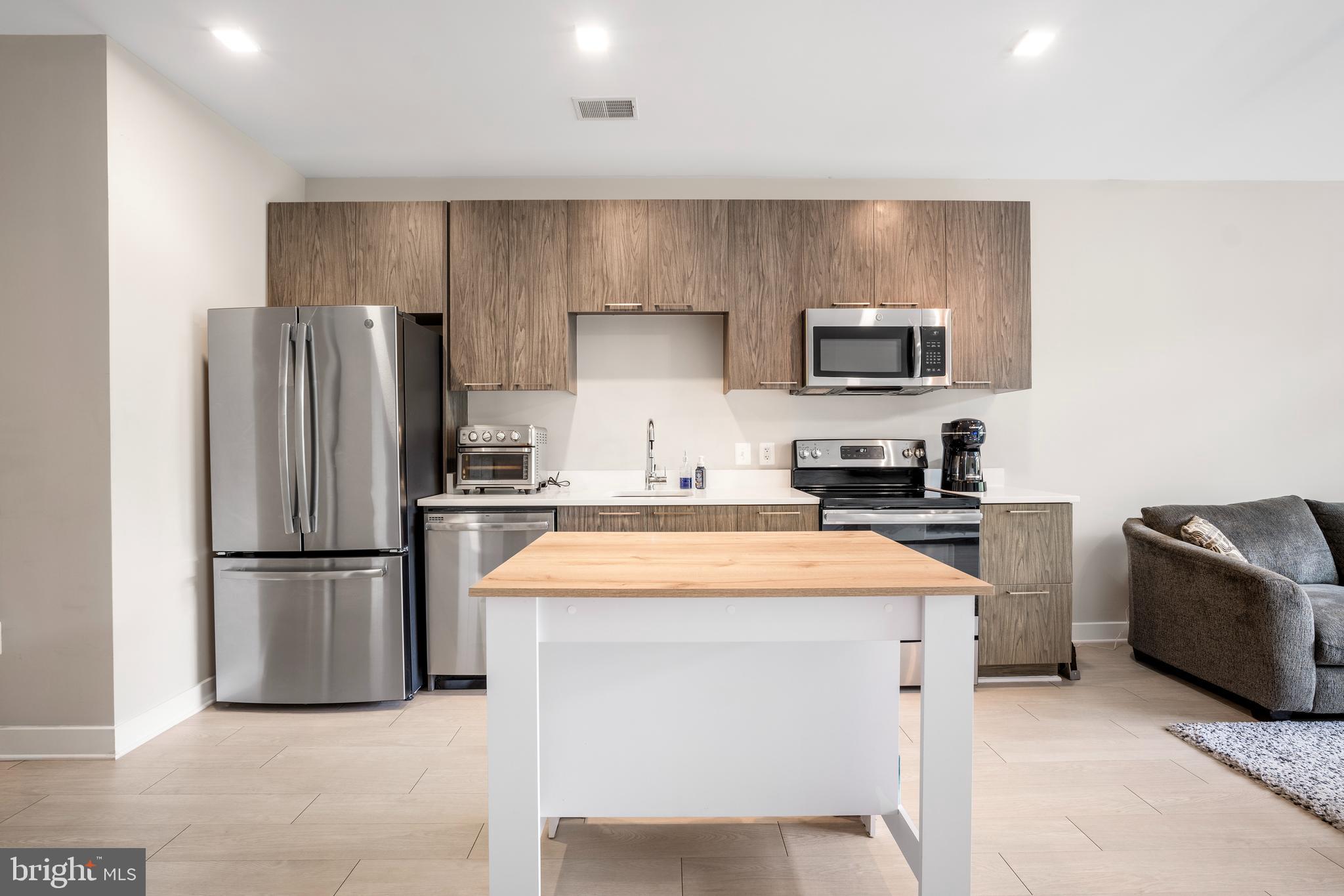 989 S BUCHANAN STREET 311