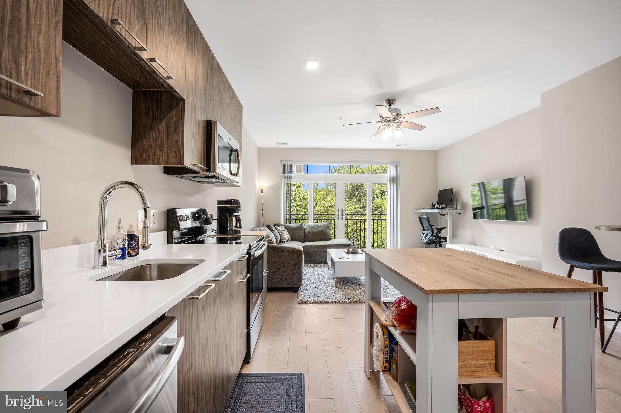 989 S BUCHANAN STREET 311