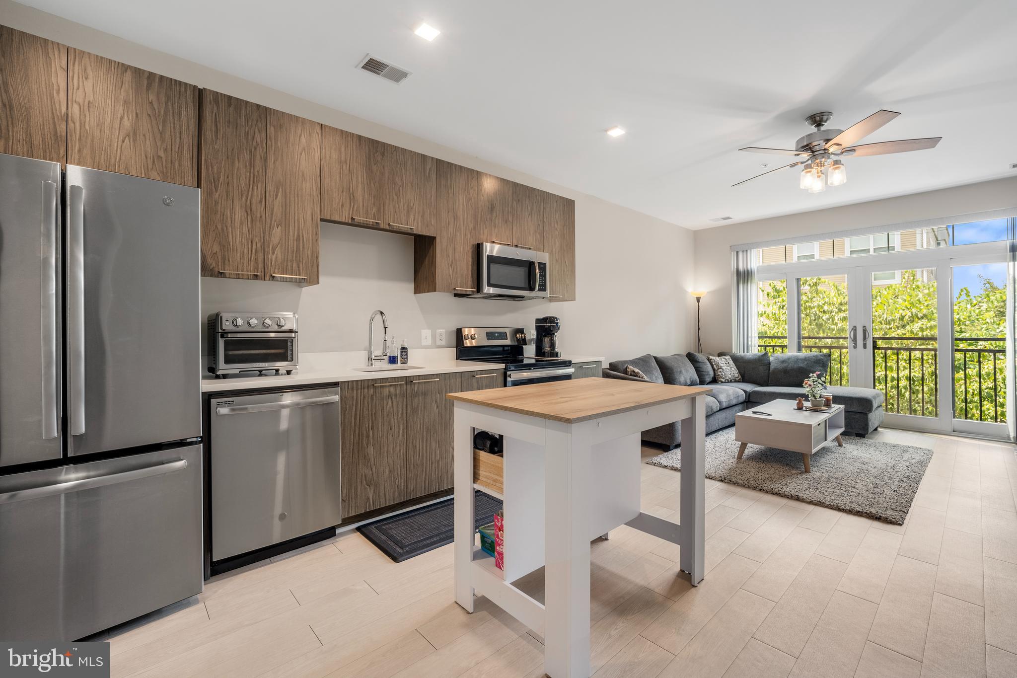 989 S BUCHANAN STREET 311