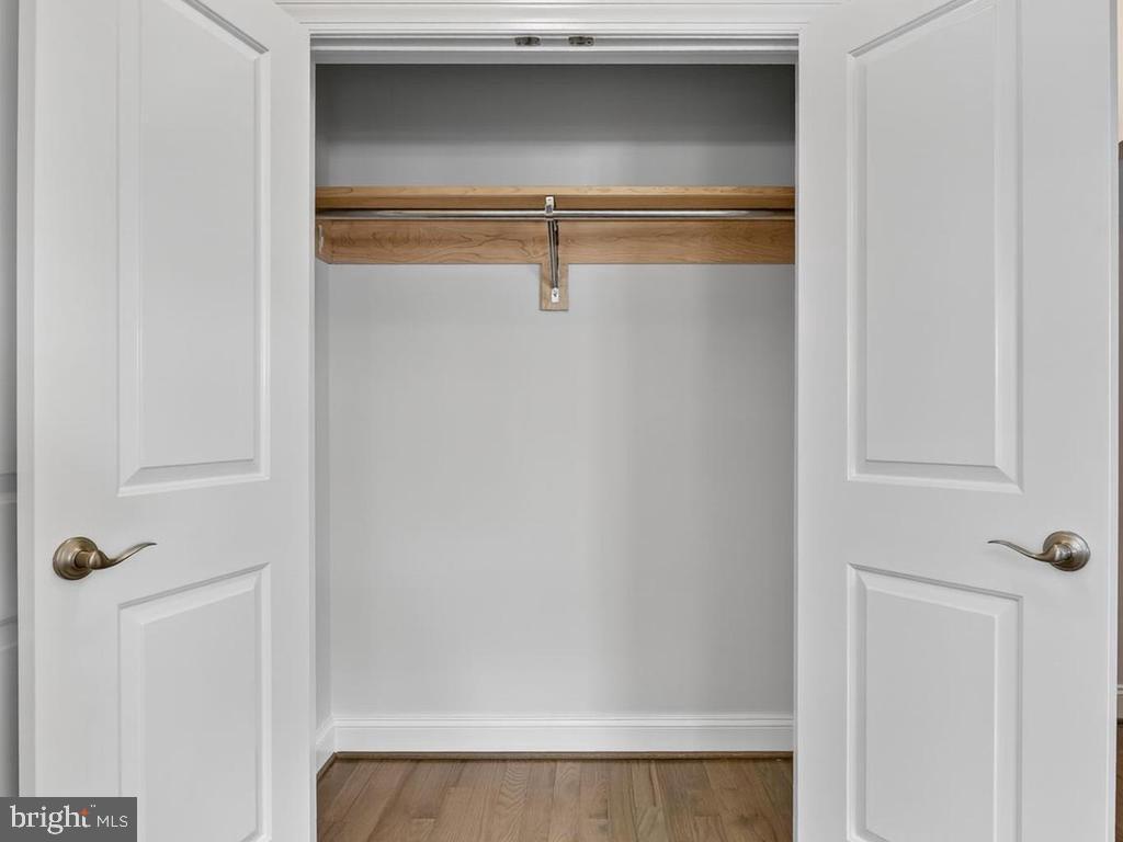 2828 N VAN BUREN STREET