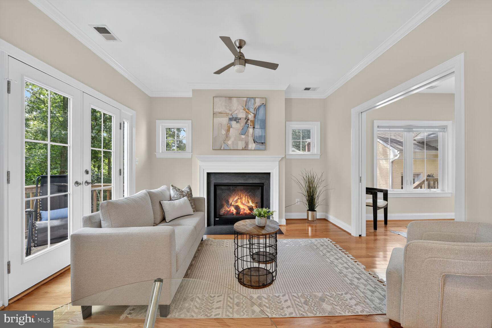 2828 N VAN BUREN STREET