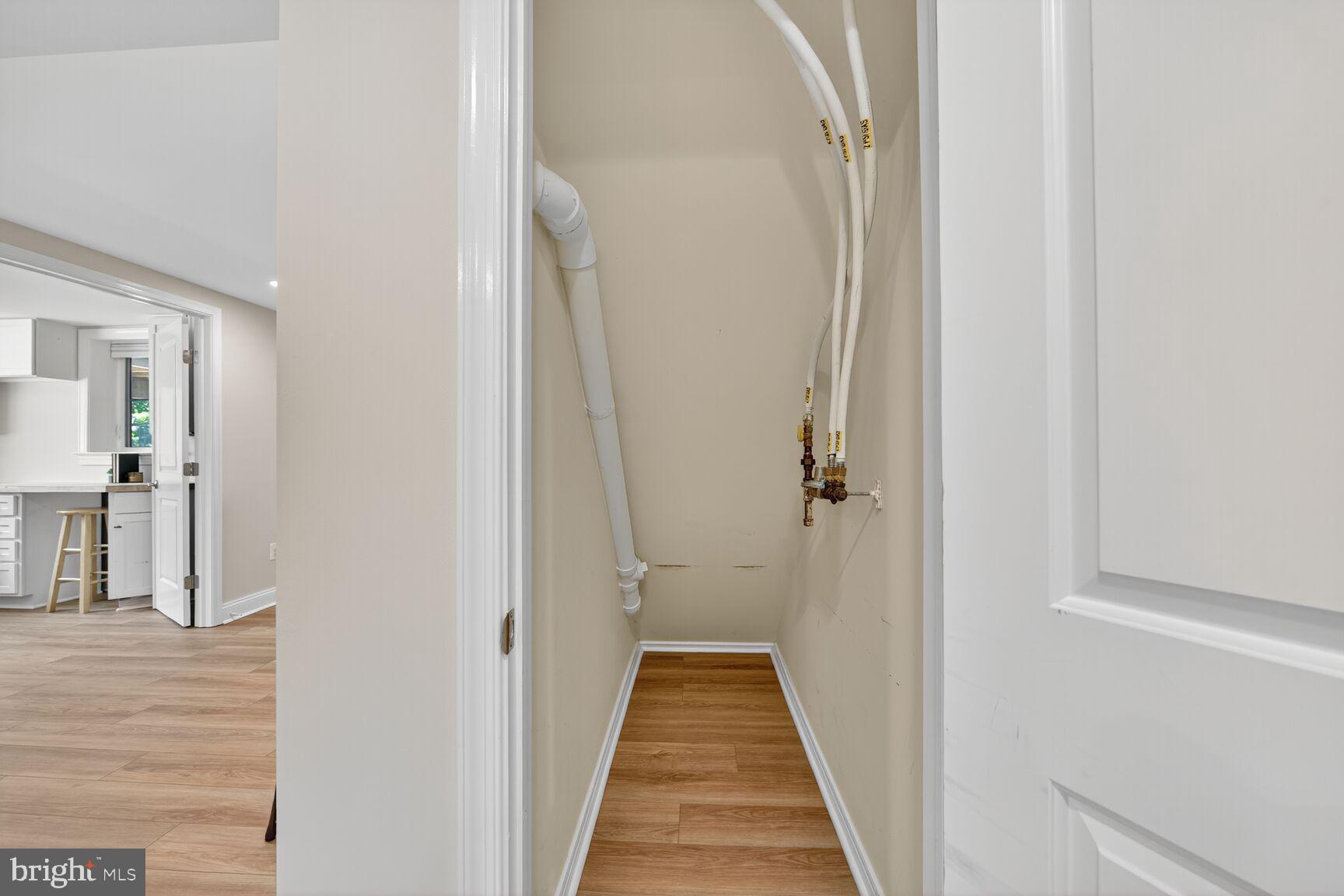 2828 N VAN BUREN STREET