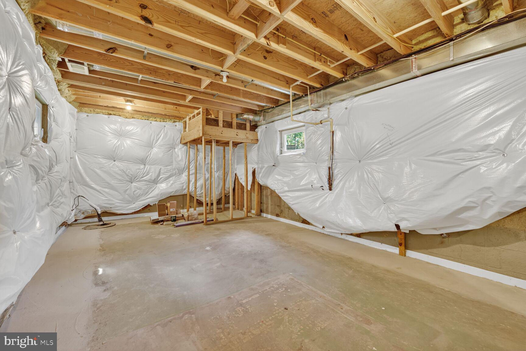 2828 N VAN BUREN STREET