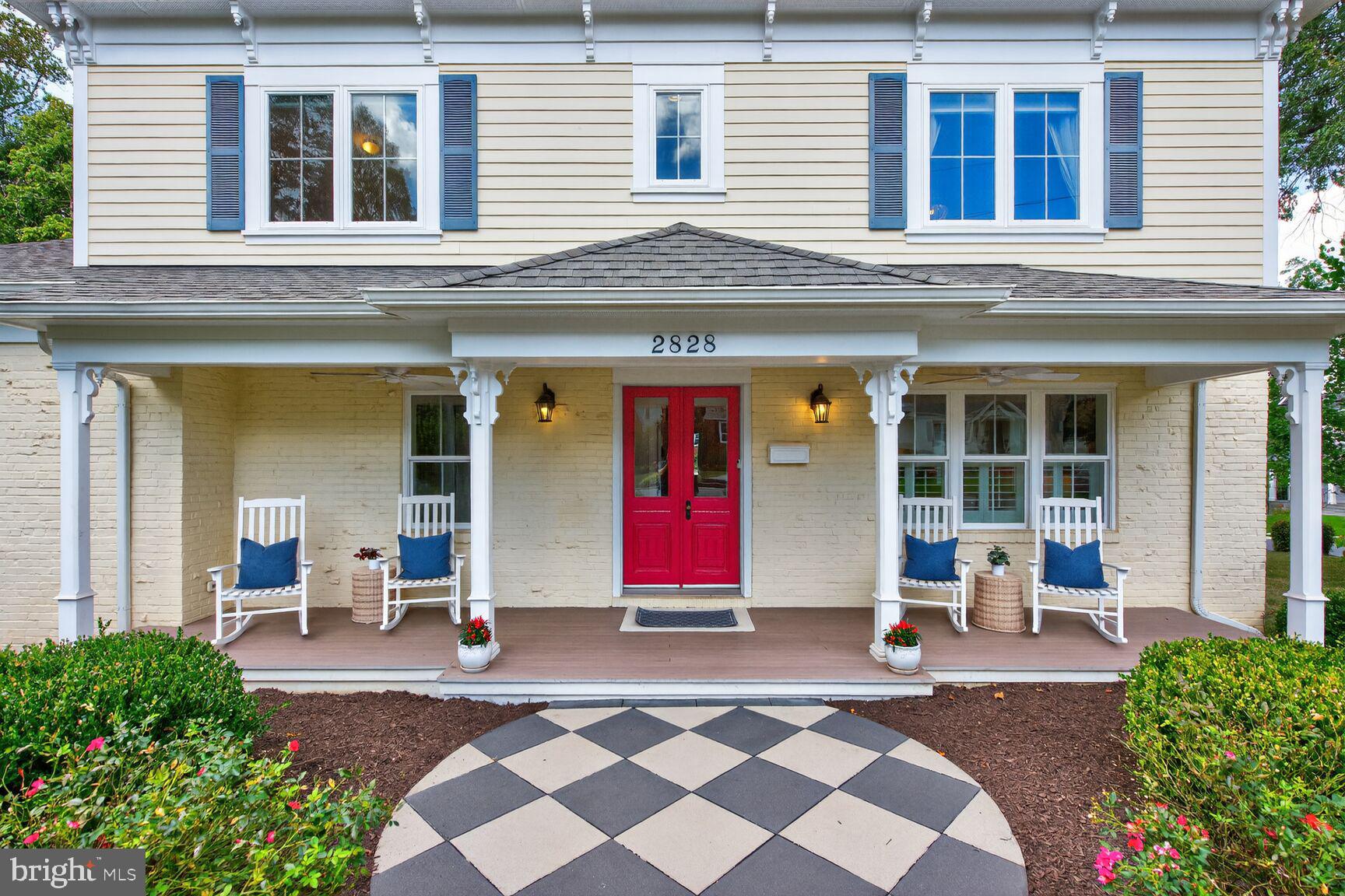 2828 N VAN BUREN STREET