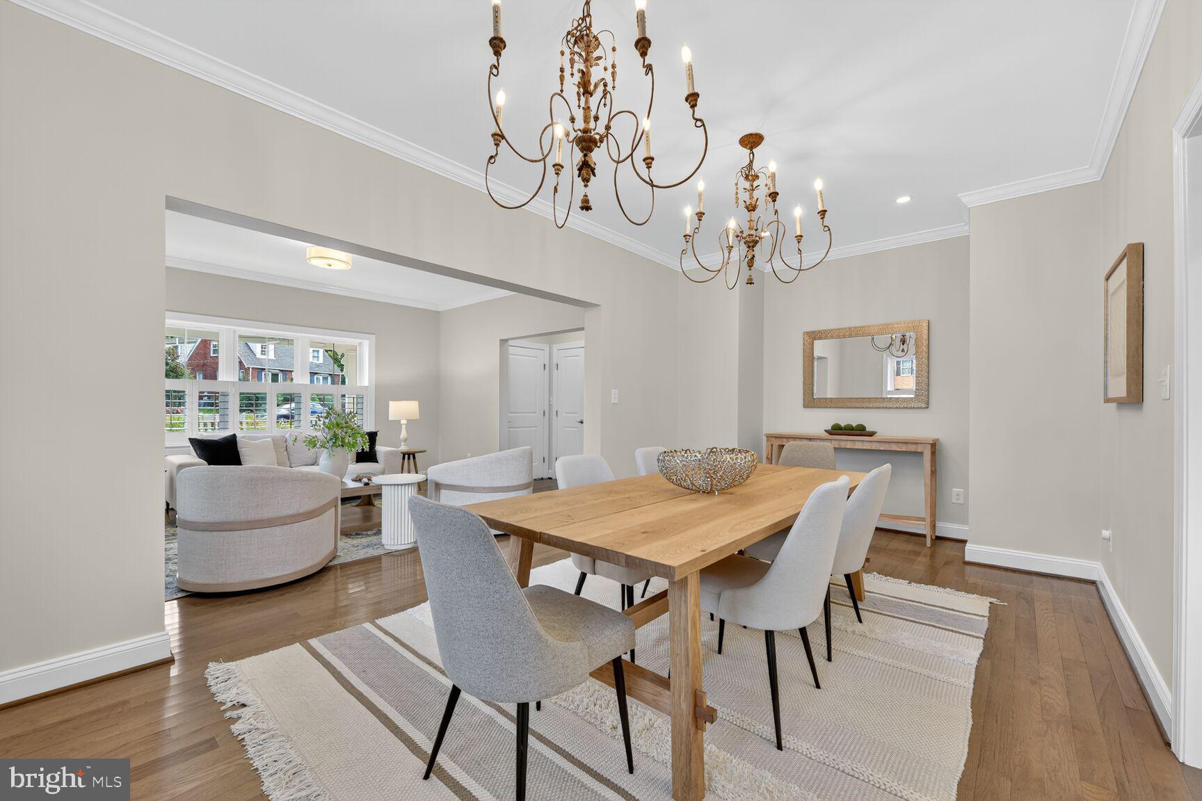 2828 N VAN BUREN STREET