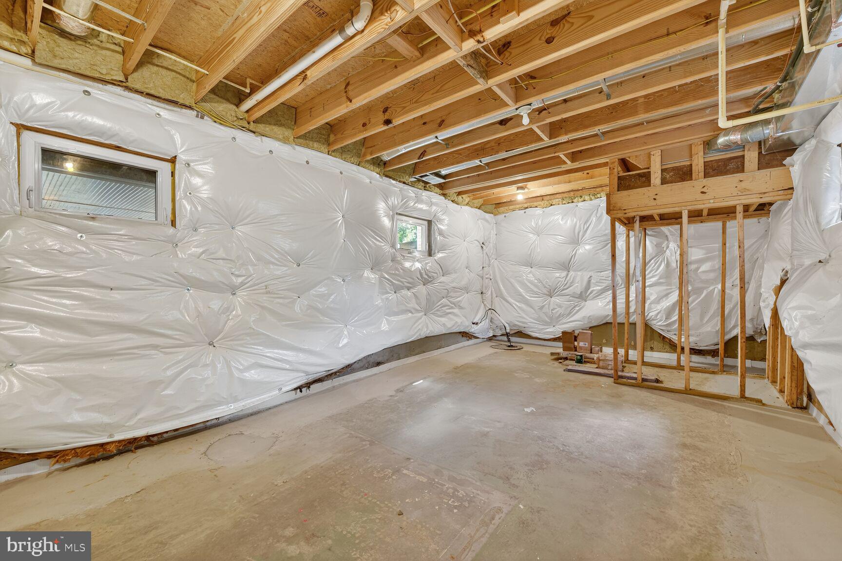 2828 N VAN BUREN STREET