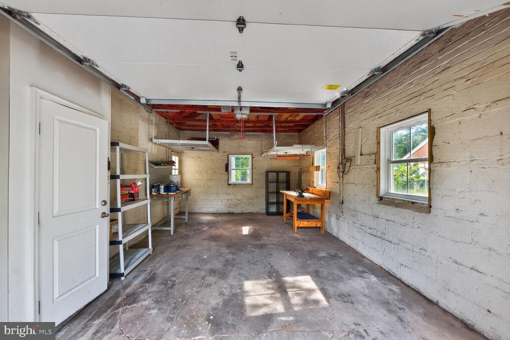 2828 N VAN BUREN STREET
