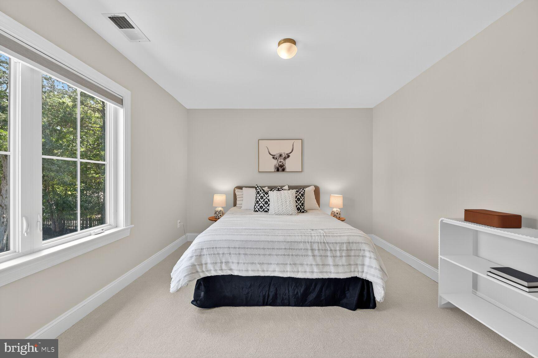 2828 N VAN BUREN STREET