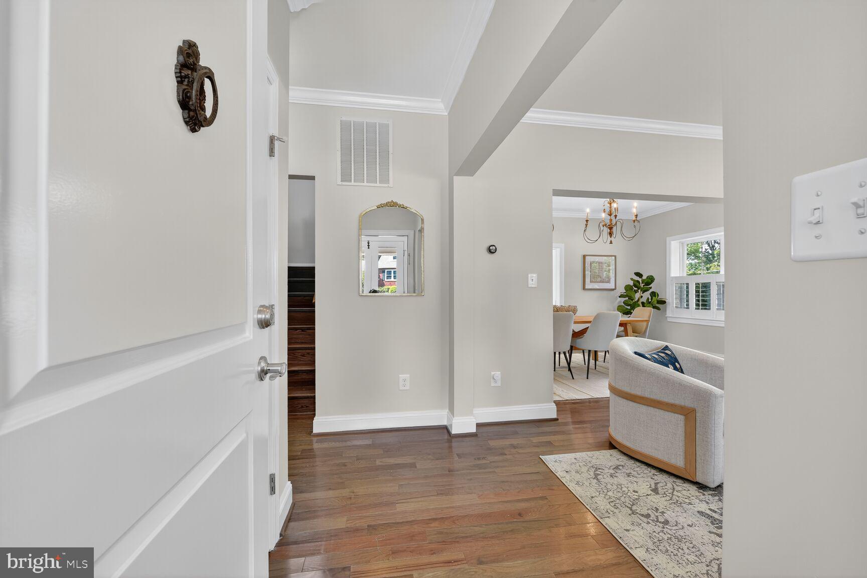 2828 N VAN BUREN STREET