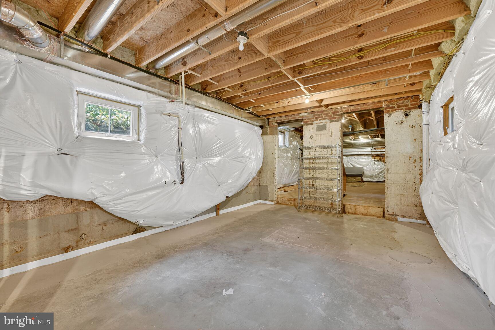 2828 N VAN BUREN STREET