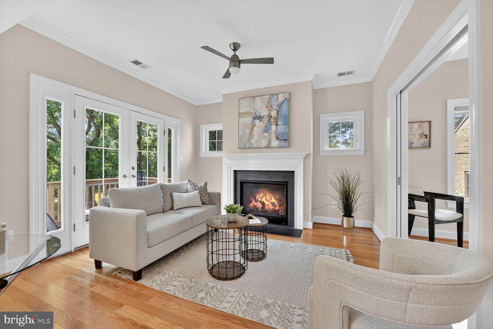 2828 N VAN BUREN STREET