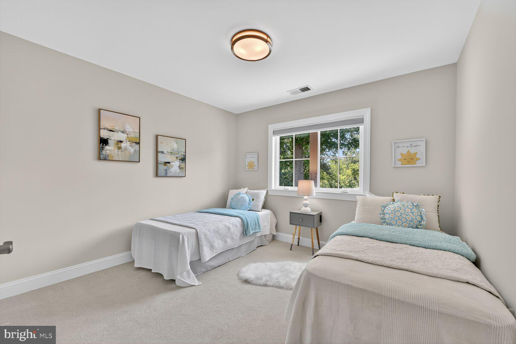 2828 N VAN BUREN STREET