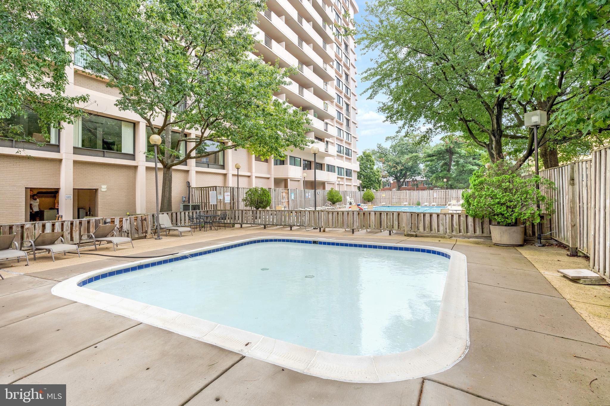 4141 N HENDERSON ROAD 805