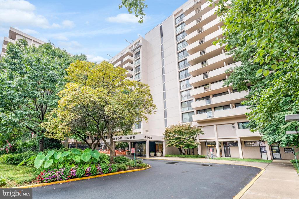 4141 N HENDERSON ROAD 805