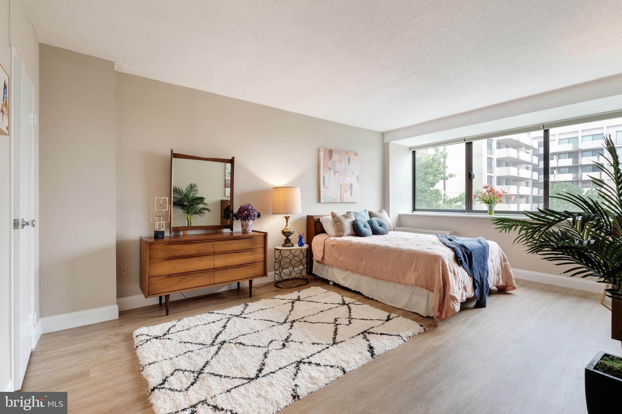 4141 N HENDERSON ROAD 805