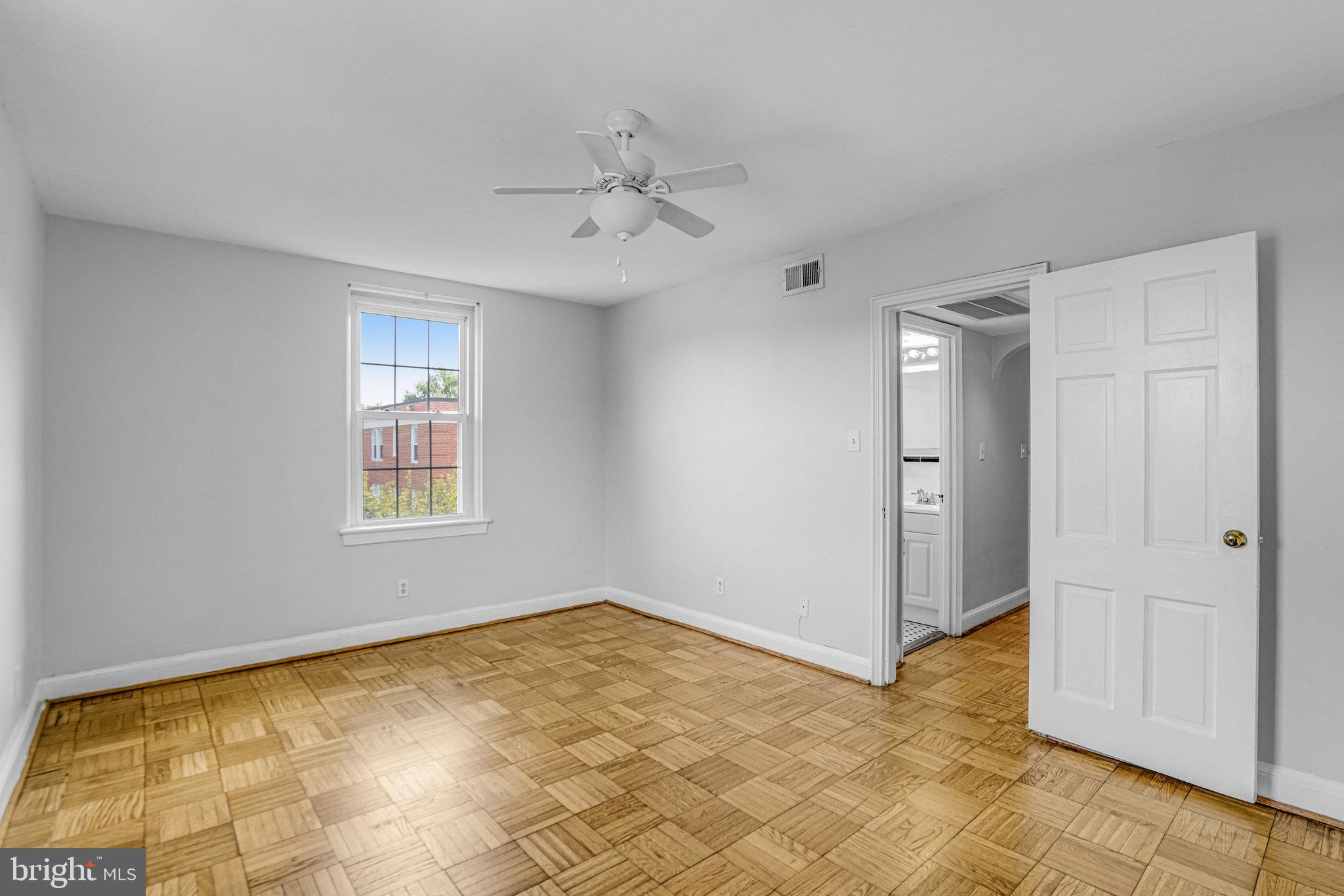 22 S OLD GLEBE ROAD S 304