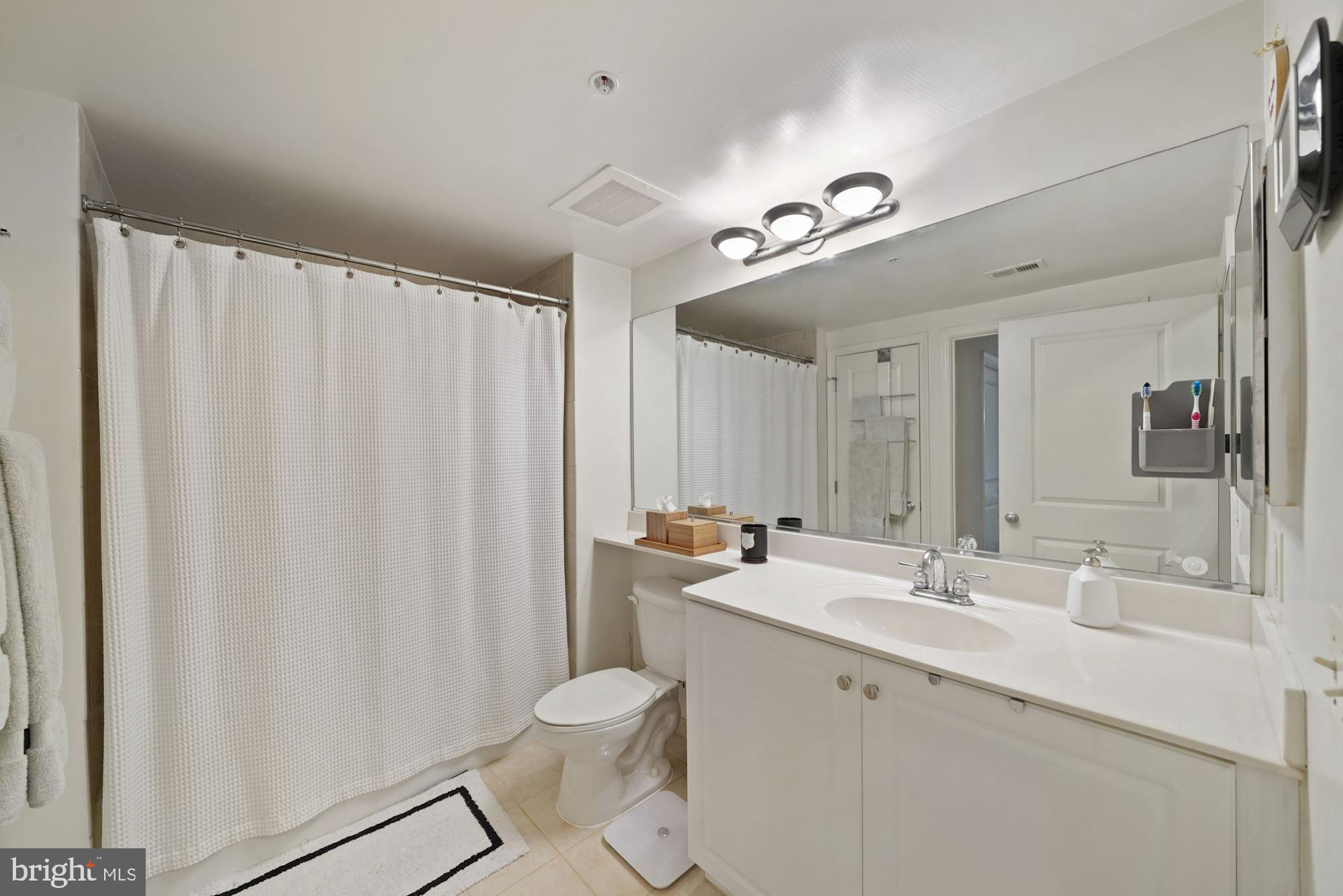 851 N GLEBE ROAD N 209