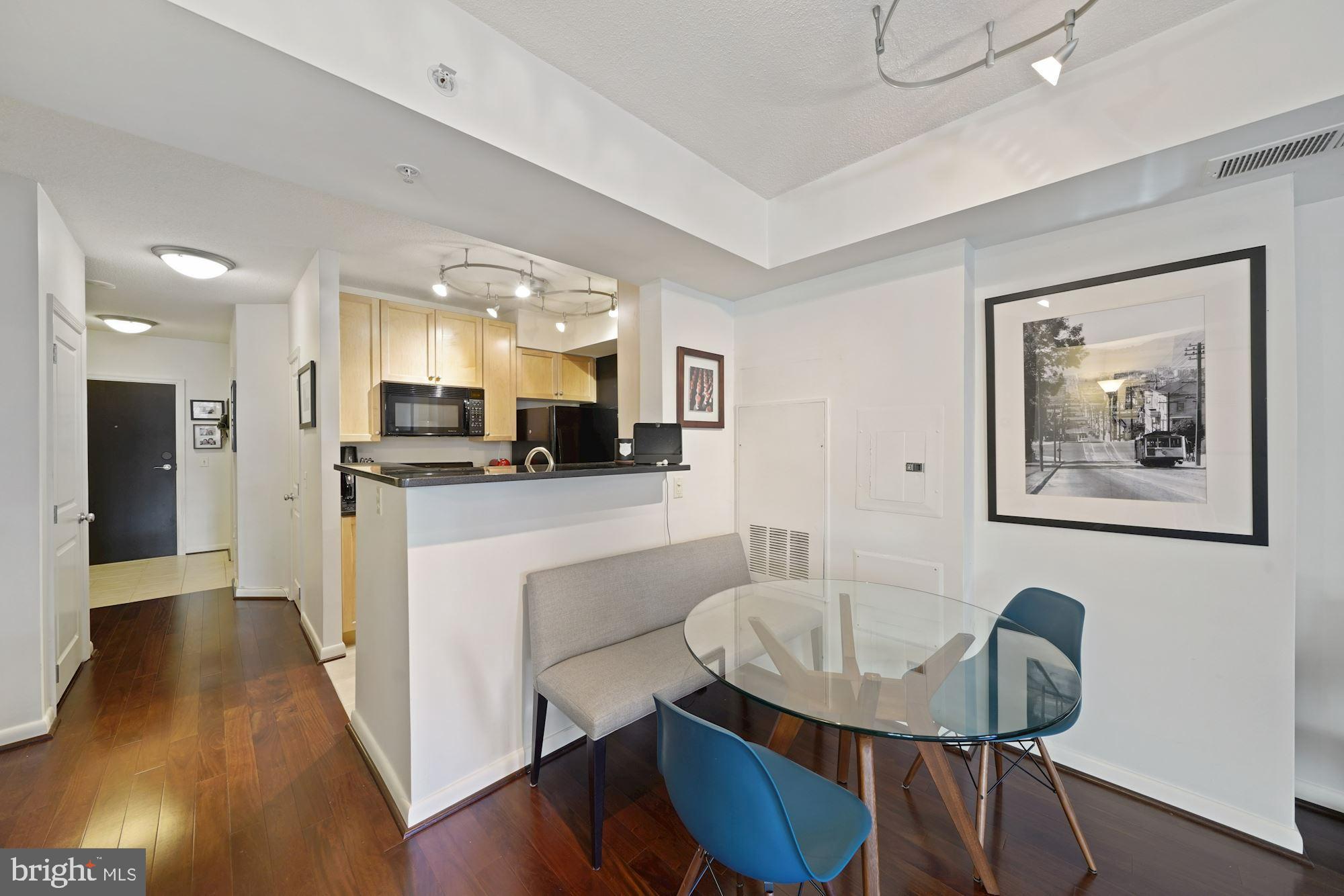 851 N GLEBE ROAD N 209