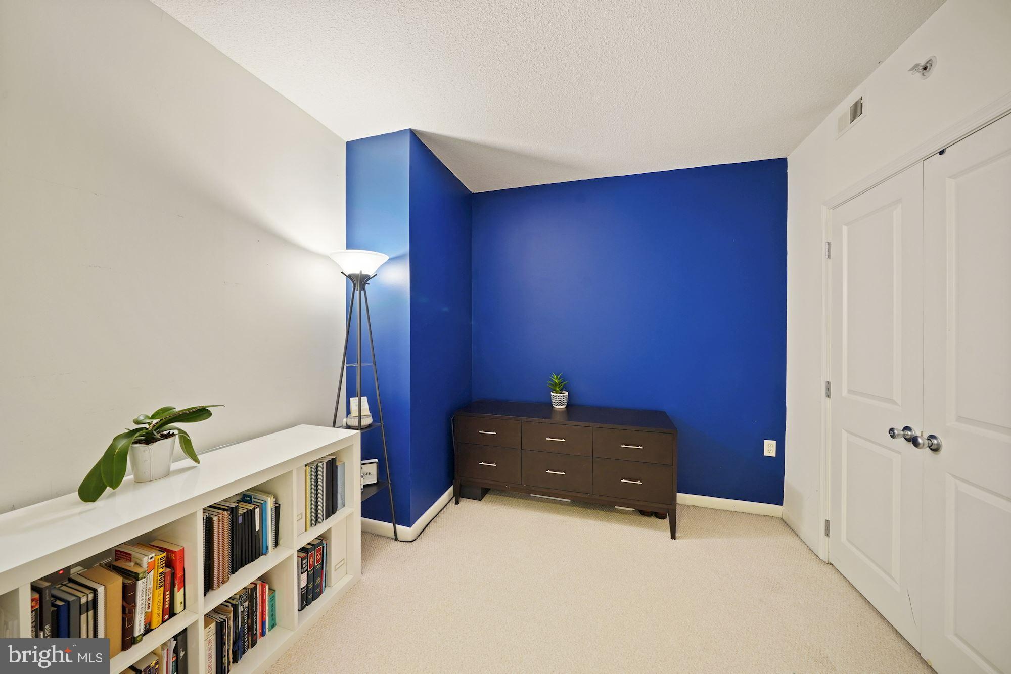 851 N GLEBE ROAD N 209