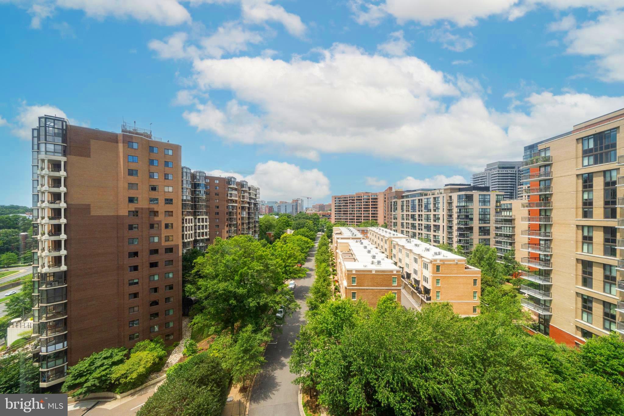 1600 N OAK STREET 1204