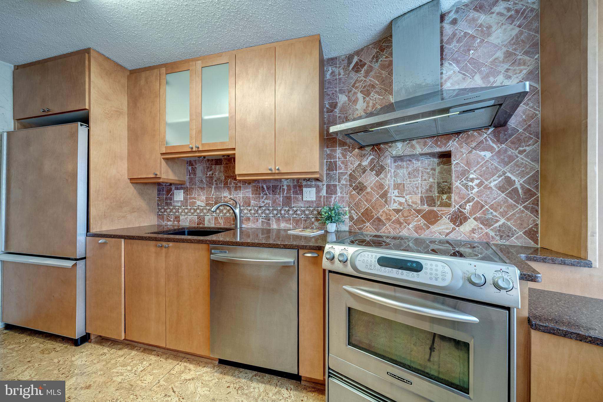 1600 N OAK STREET 1204