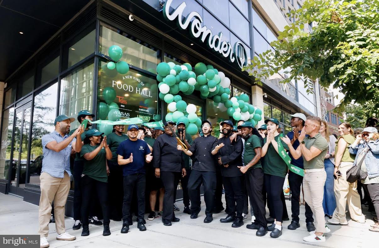 1600 N OAK STREET 1204