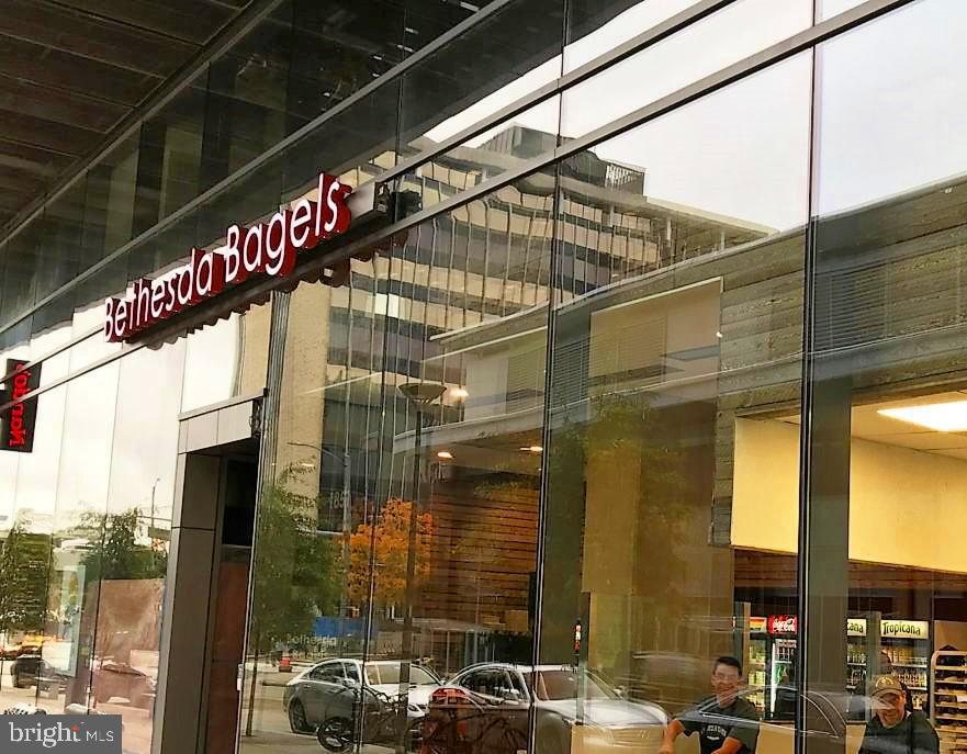 1600 N OAK STREET 1204