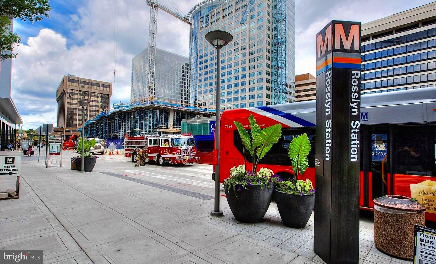 1600 N OAK STREET 1204