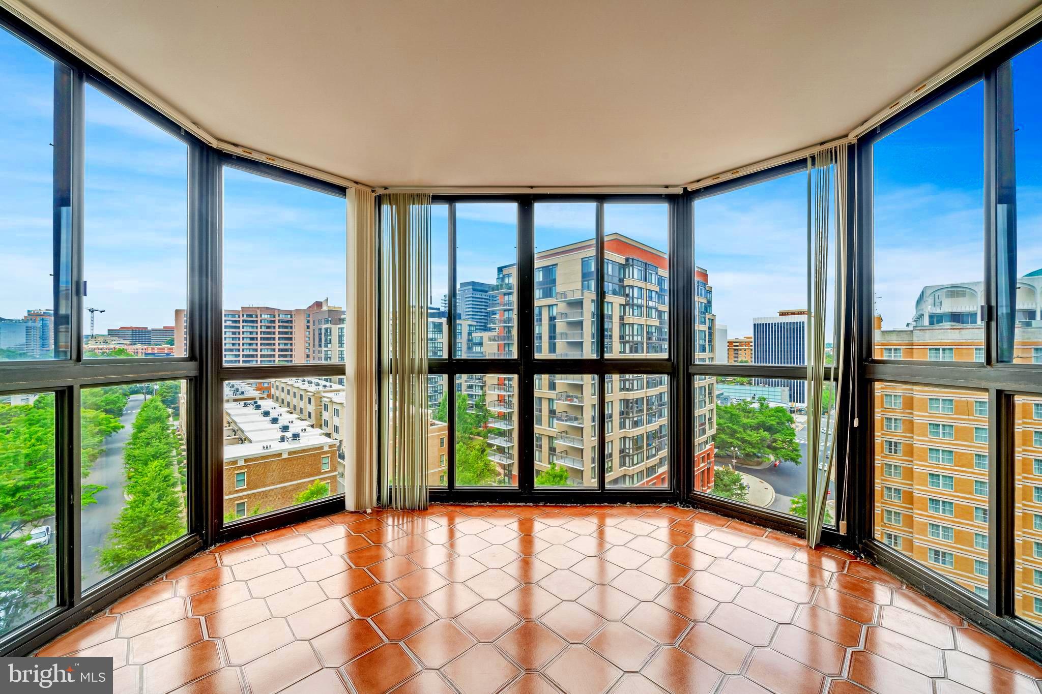 1600 N OAK STREET 1204