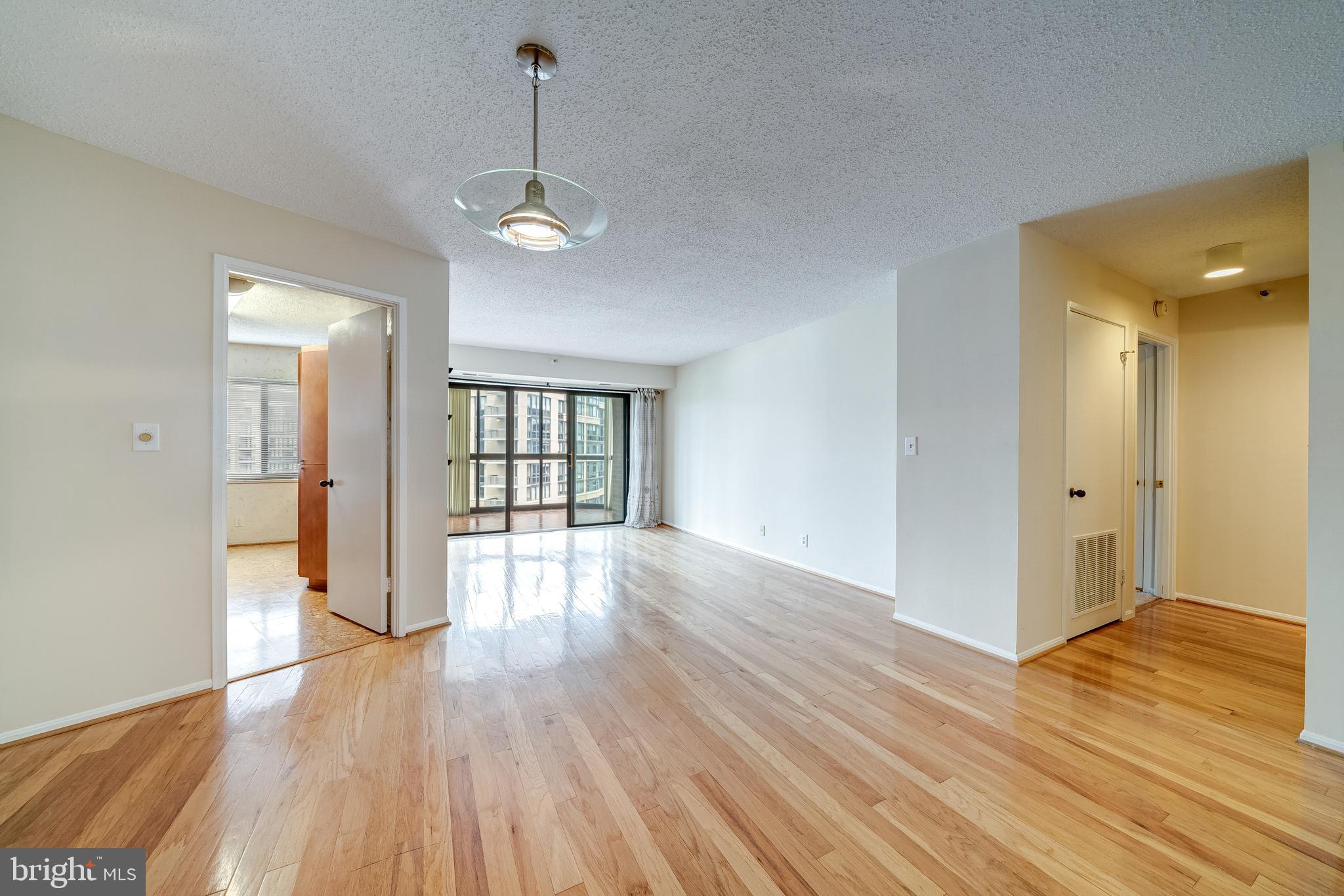 1600 N OAK STREET 1204