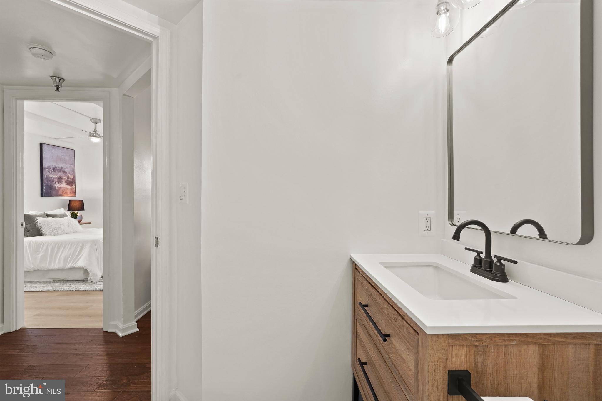 2400 CLARENDON BOULEVARD 614