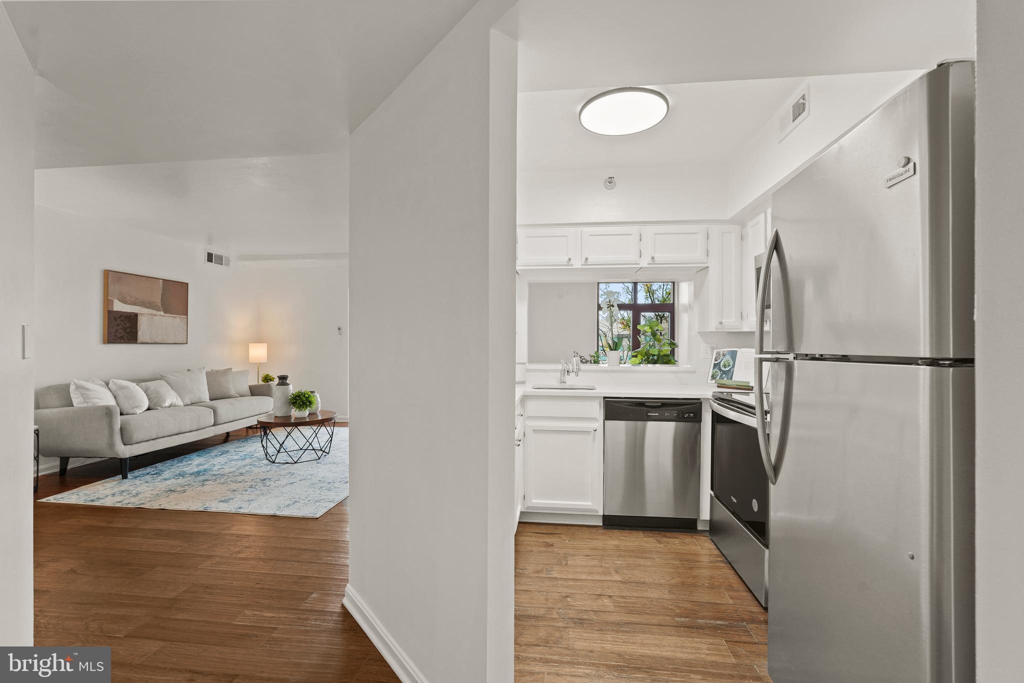 2400 CLARENDON BOULEVARD 614