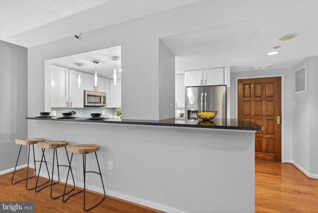 1530 KEY BOULEVARD 327